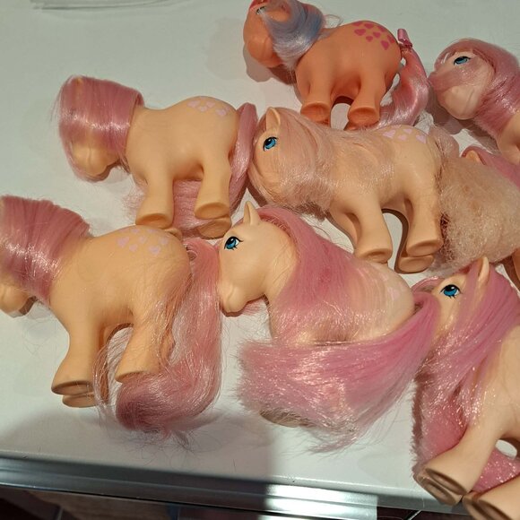 Lot of 8 Peachy my little pony toys vintage to horses + 1 newer - Picture 4 of 11